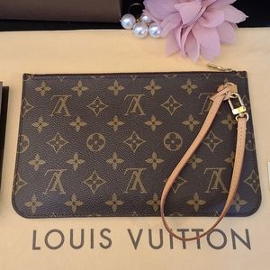 ❗✅ NEW Louis Vuitton Wristlet Pouch / clutch LV